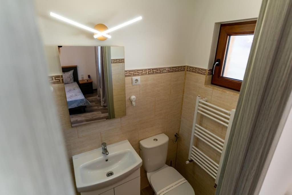La Bebe 3 Apartment Hunedoara Bagian luar foto