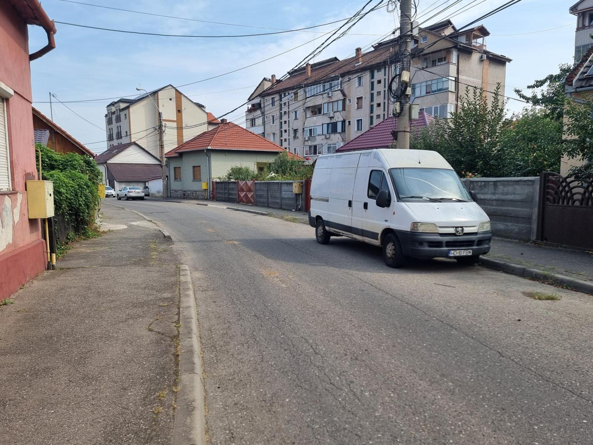 La Bebe 3 Apartment Hunedoara Bagian luar foto